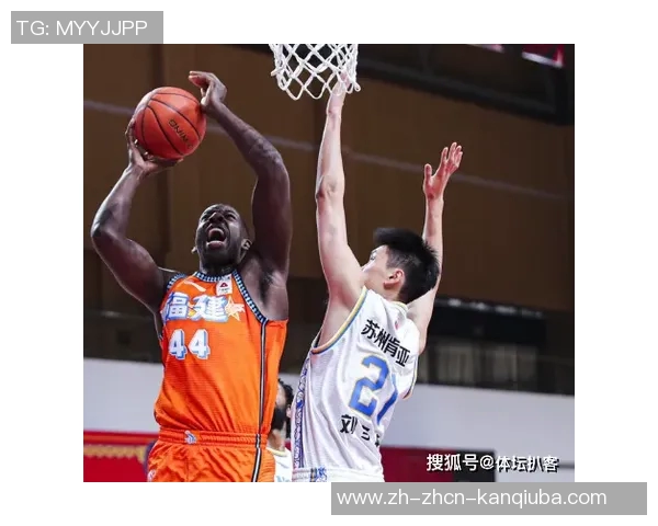 克鲁塞对决精彩回顾与战术分析探讨全方位解读比赛亮点与球员表现